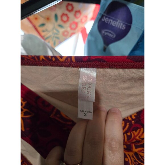 Victoria's Secret Red and Orange Swim Set - Picture 5 of 14